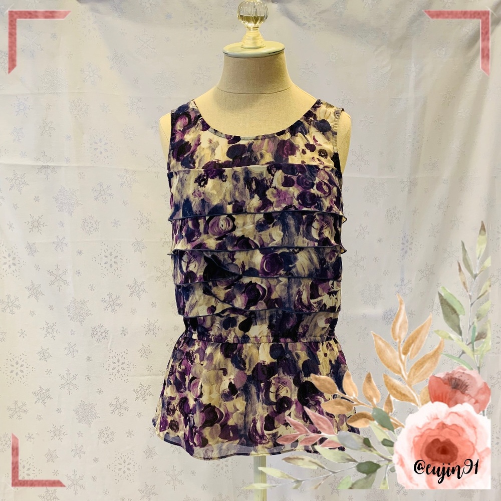 Lauren Conrad Purple Ruffled Blouse S